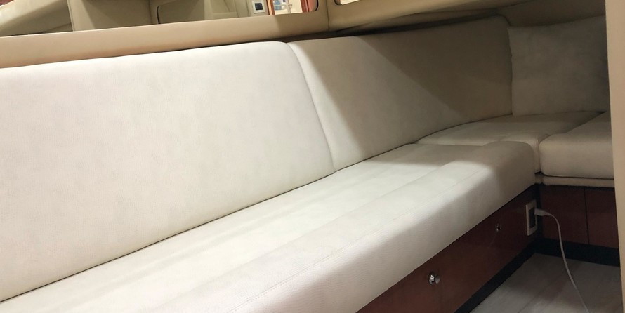 Sea ray 480 sedan bridge