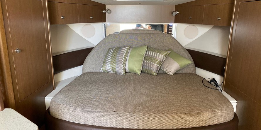 Sea Ray 370 Sundancer