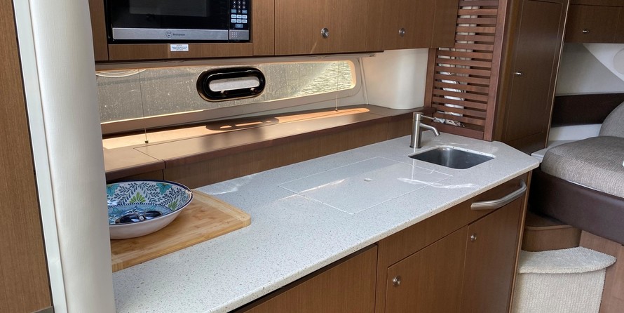 Sea Ray 370 Sundancer