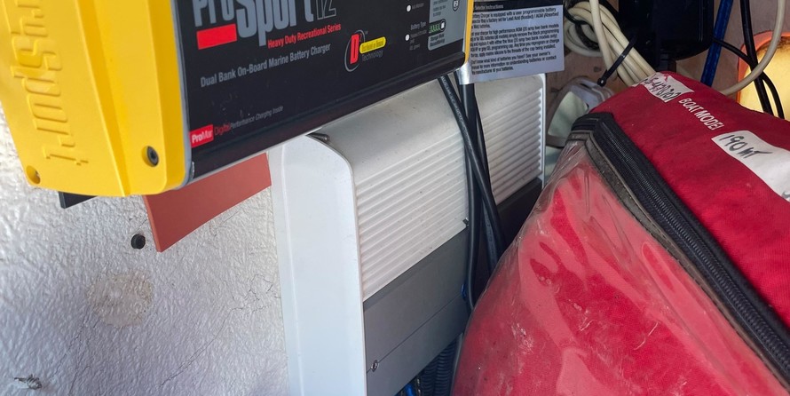 Boston Whaler 190 Montauk