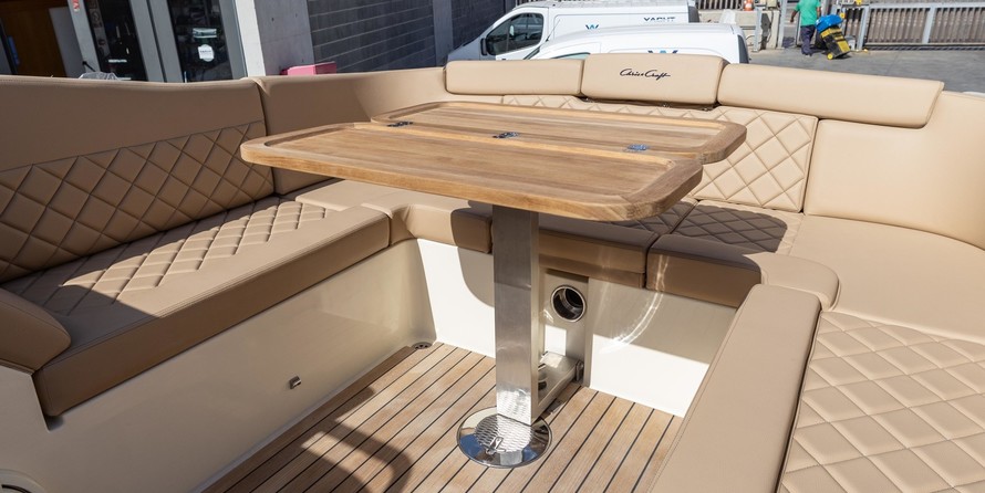 Chris-Craft Corsair 34
