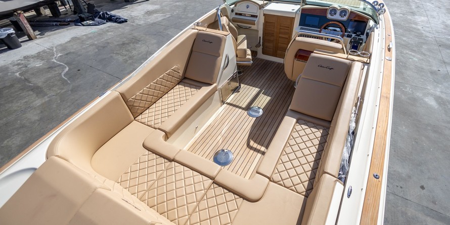 Chris-Craft Corsair 34