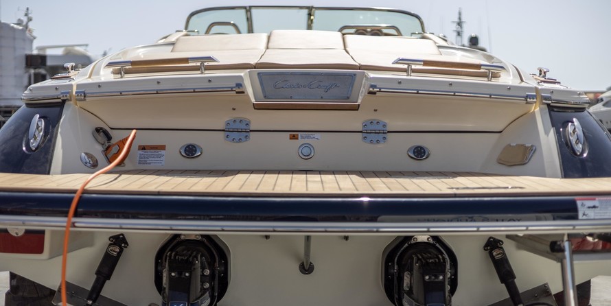 Chris-Craft Corsair 34