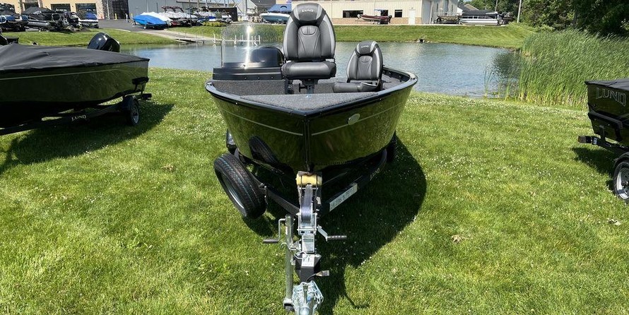 Lund Boats 1775 Impact SS