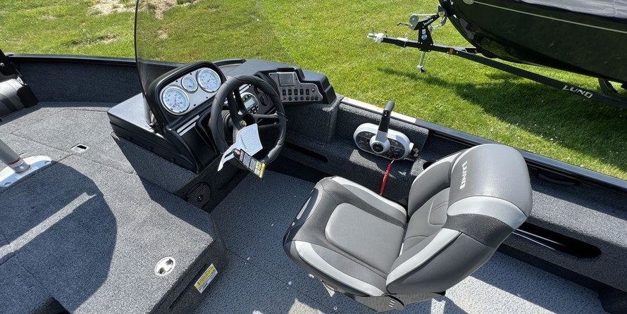 Lund Boats 1775 Impact SS