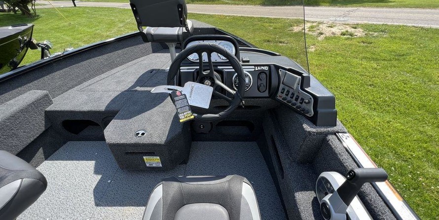 Lund Boats 1775 Impact SS