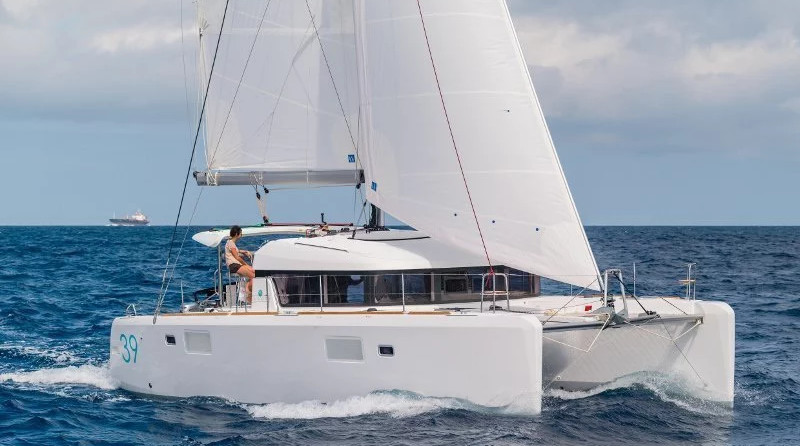 Lagoon 39