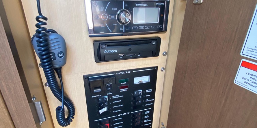 Sea Ray 330 Sundancer