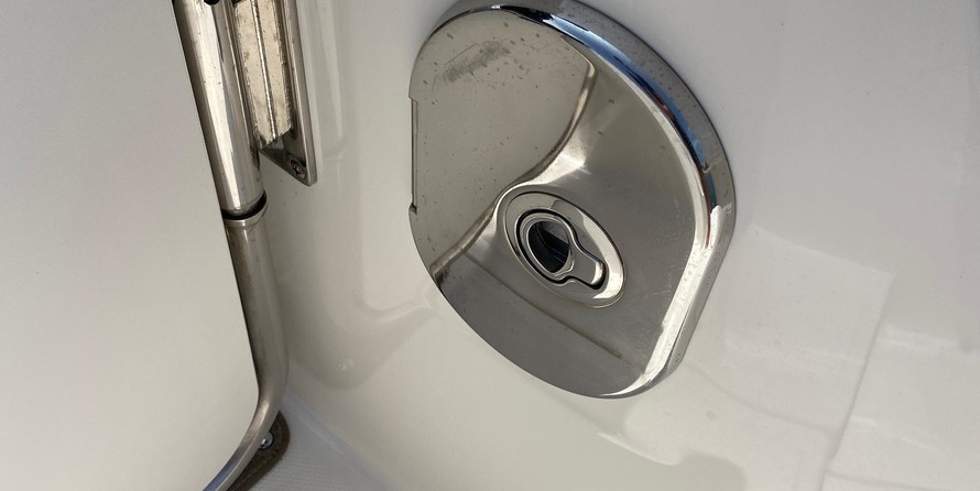 Sea Ray 330 Sundancer