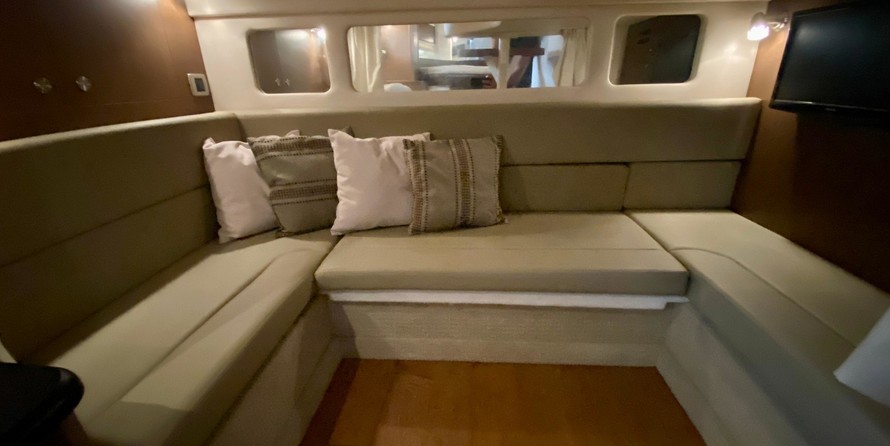 Sea Ray 330 Sundancer