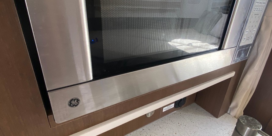 Sea Ray 330 Sundancer