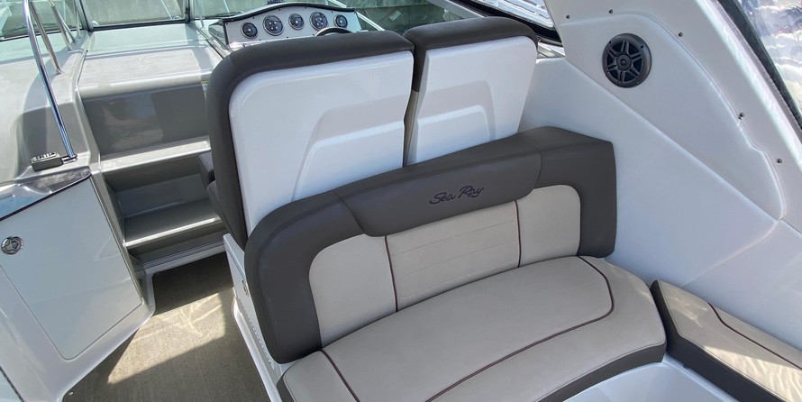 Sea Ray 330 Sundancer