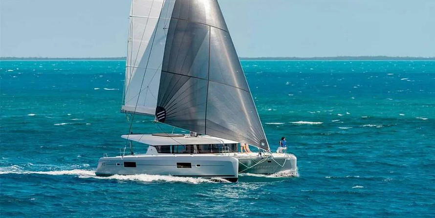 Lagoon 42