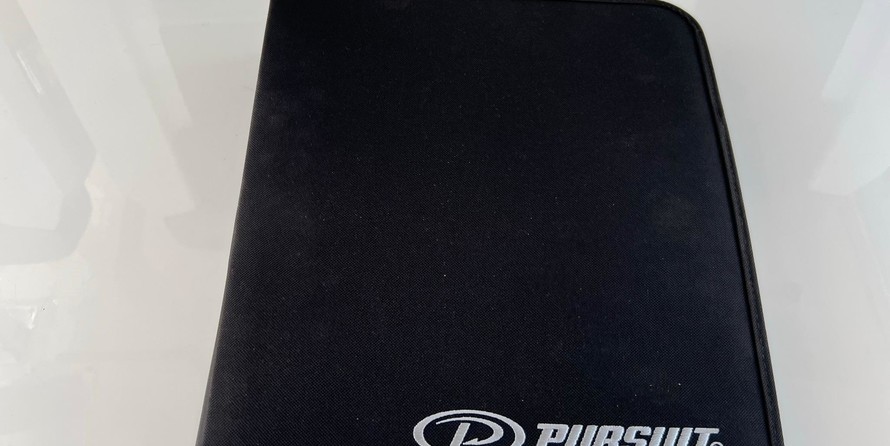 Pursuit S 358 Sport
