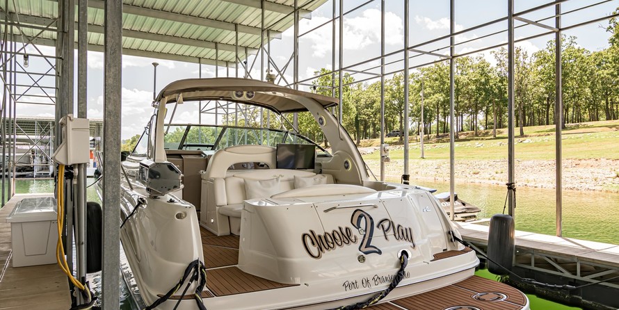 Sea Ray 410 Express Cruiser