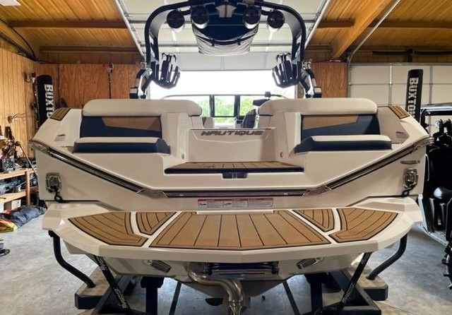 Super Air Nautique G23