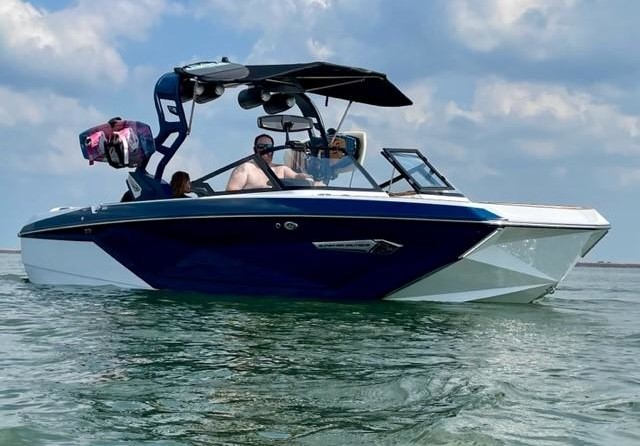 Super Air Nautique G23