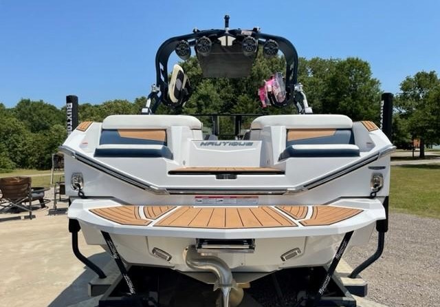 Super Air Nautique G23