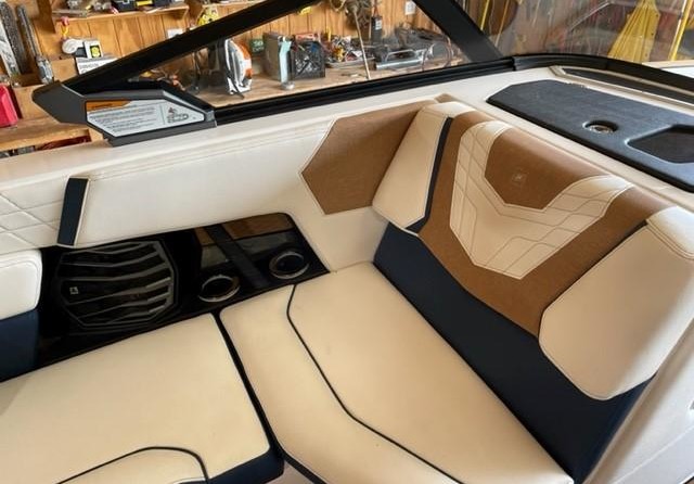 Super Air Nautique G23