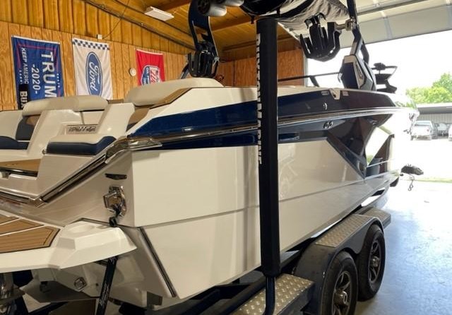 Super Air Nautique G23