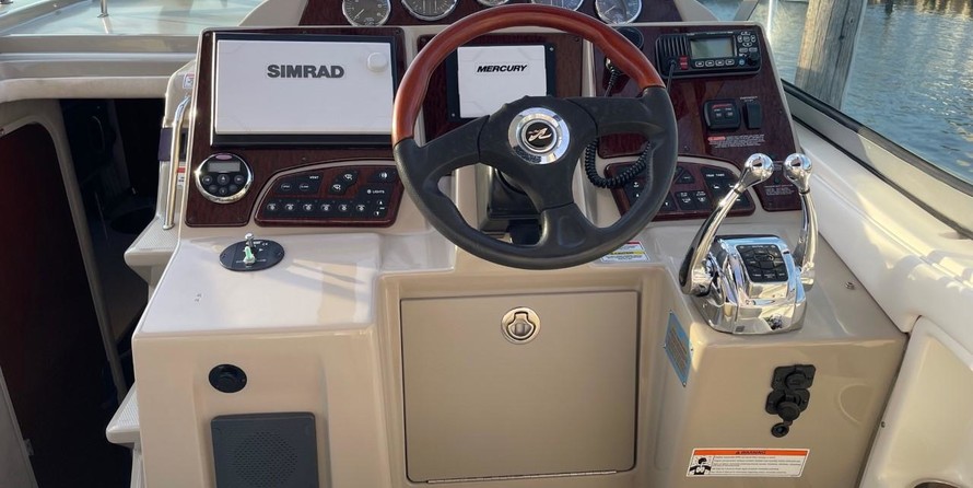 Sea Ray 330 Sundancer