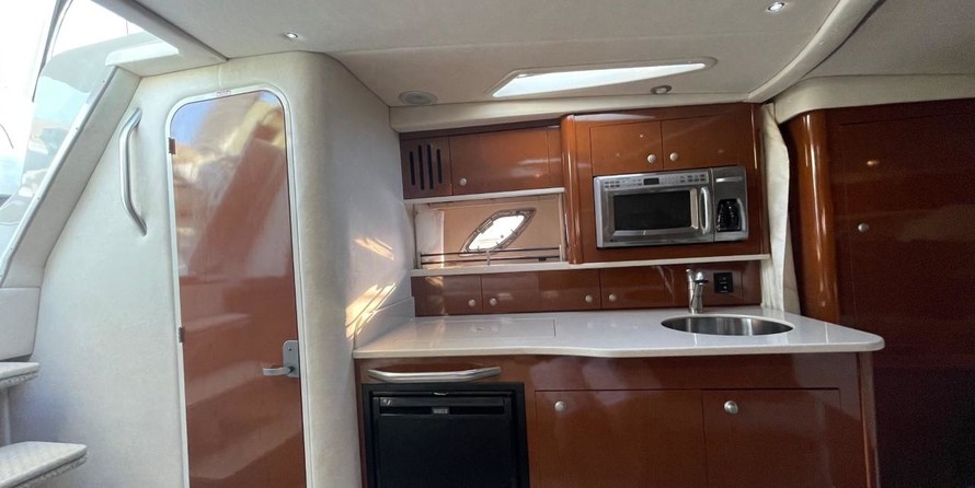 Sea Ray 330 Sundancer