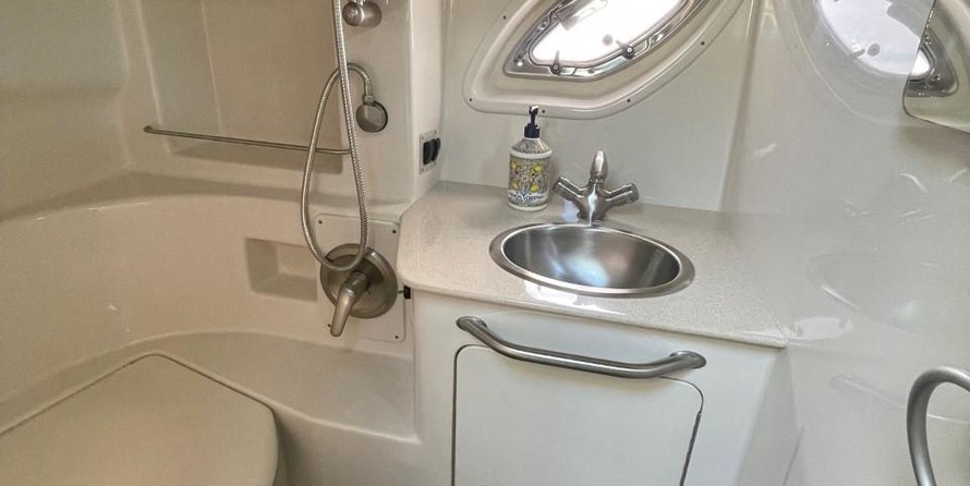 Sea Ray 330 Sundancer