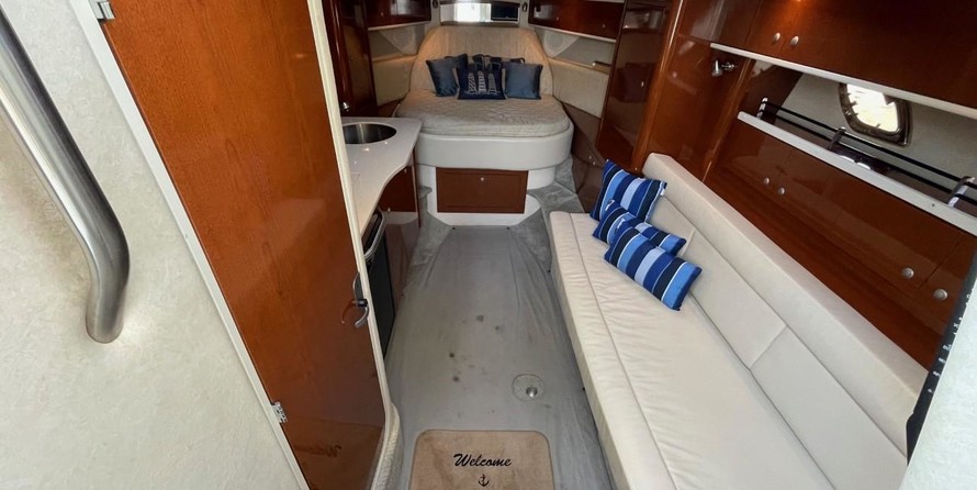 Sea Ray 330 Sundancer