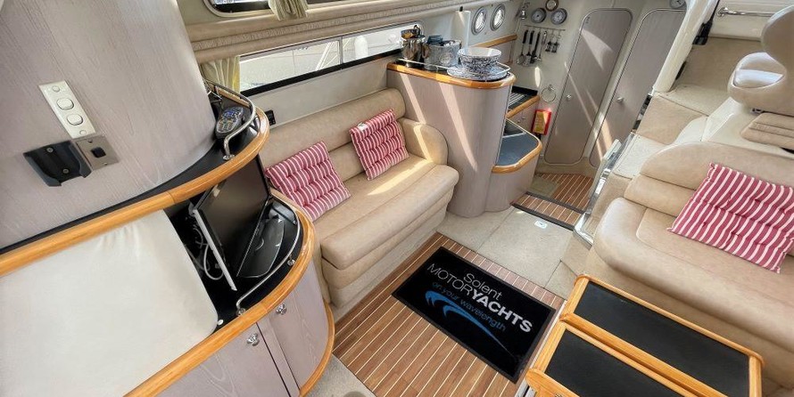 Sealine 360 Statesman