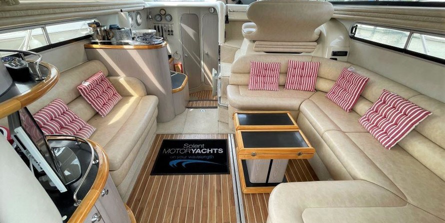 Sealine 360 Statesman