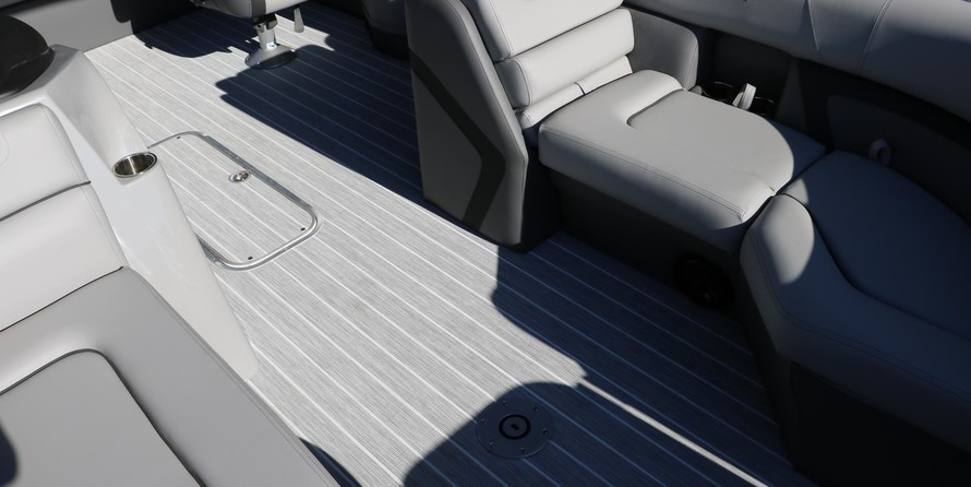 60 x 16 tri-toon passenger vessel