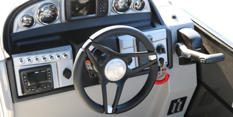 60 x 16 tri-toon passenger vessel