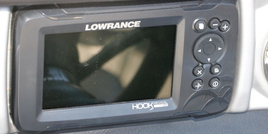 60 x 16 tri-toon passenger vessel