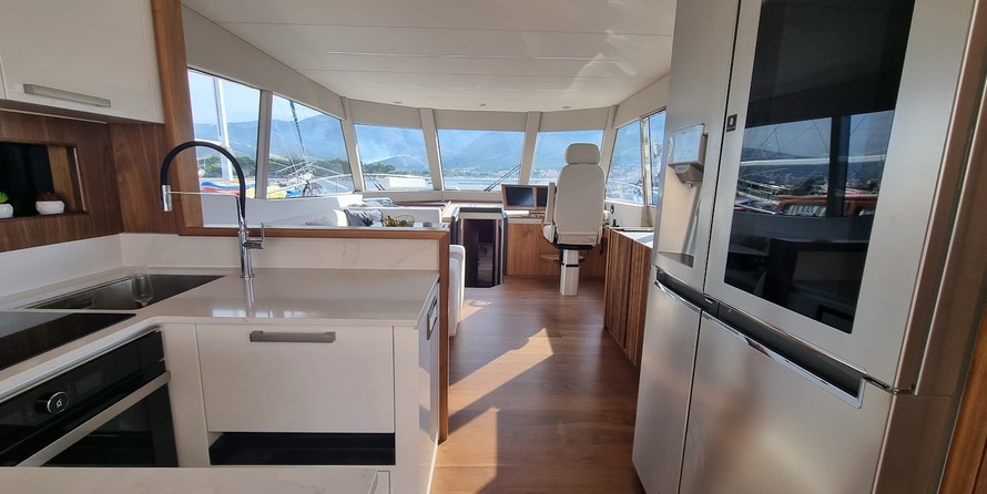 Monachus yachts M70 Fly