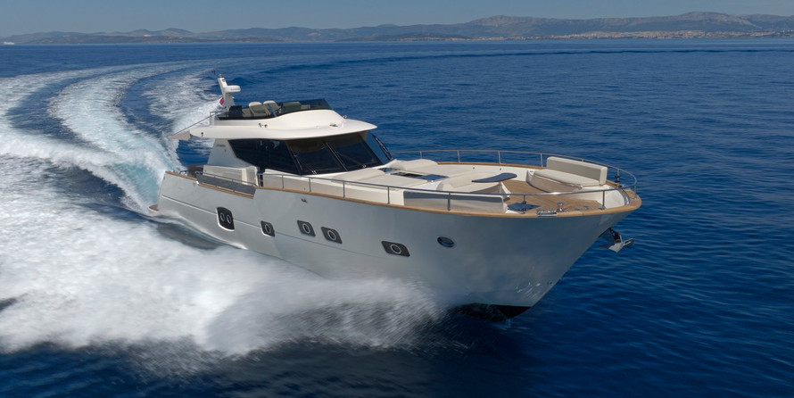 Monachus yachts M70 Fly