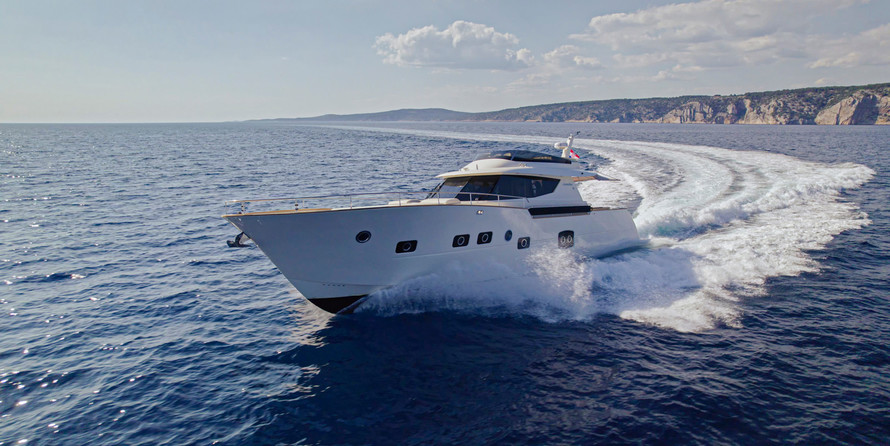 Monachus yachts M70 Fly