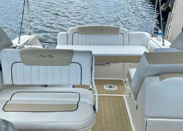 Sea Ray 310 Sundancer