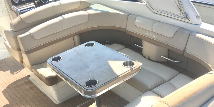 Formula 310 Bowrider