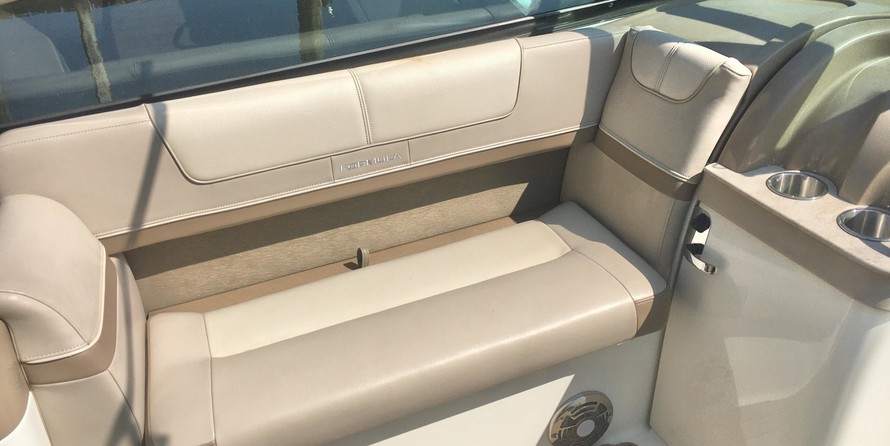 Formula 310 Bowrider