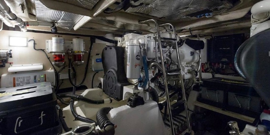 Sea Ray 47 Sedan Bridge