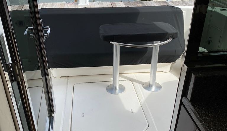 Sea Ray 47 Sedan Bridge