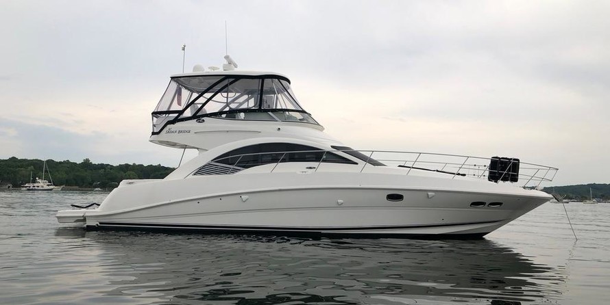 Sea Ray 47 Sedan Bridge
