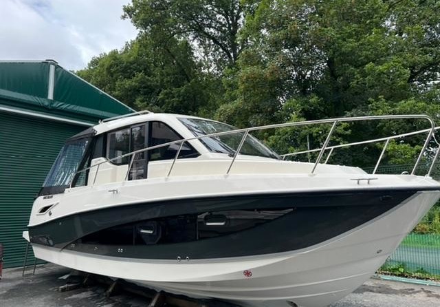 Quicksilver Activ 905 Weekend