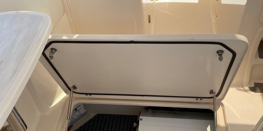 Grady-White Freedom 335