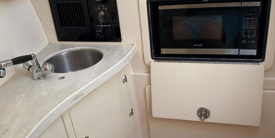 Grady-White Freedom 335