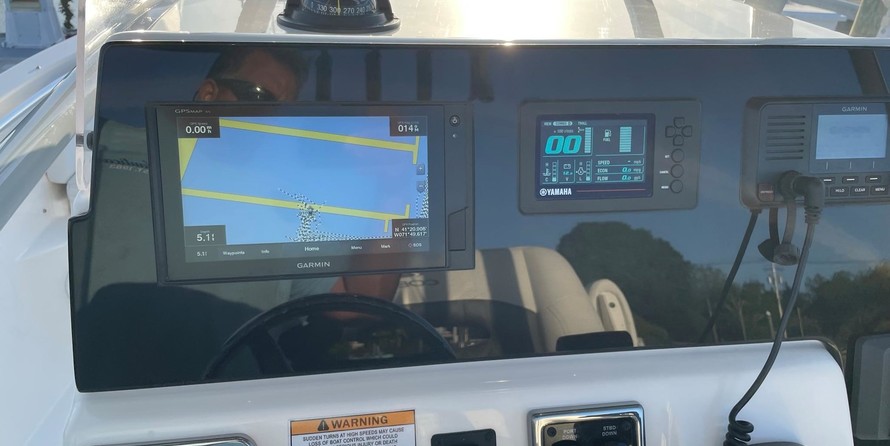 Cobia 217 center console