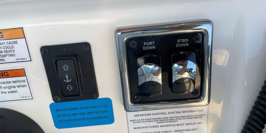 Cobia 217 center console