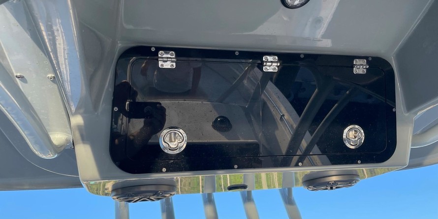 Cobia 217 center console