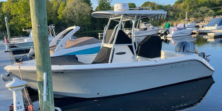 Cobia 217 center console