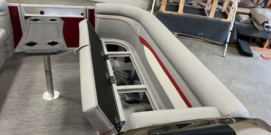 Bennington 24 sbrx